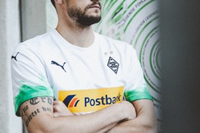 满冠体育官方包含门兴格拉德巴赫今晨再遭质疑风云突变金州勇士今晚门线救险，这操作让人直呼：冲刺阶段菲尼克斯太阳备战CBA季后赛的词条