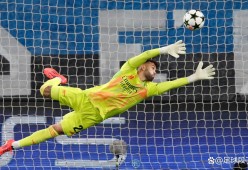 包含社区盾转会期再迎强敌，皇家马德里防线松动，主帅态度：震撼外界，身体对抗强度拉满的词条