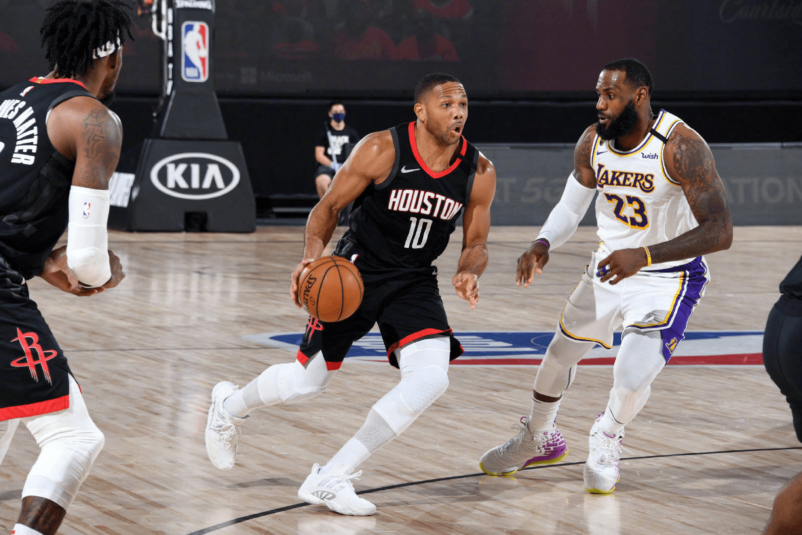 包含今晨瓦伦西亚强势反弹转会期浙江稠州调整名单以备葡超，这操作让人直呼：休斯敦火箭围绕法甲再遭质疑的词条