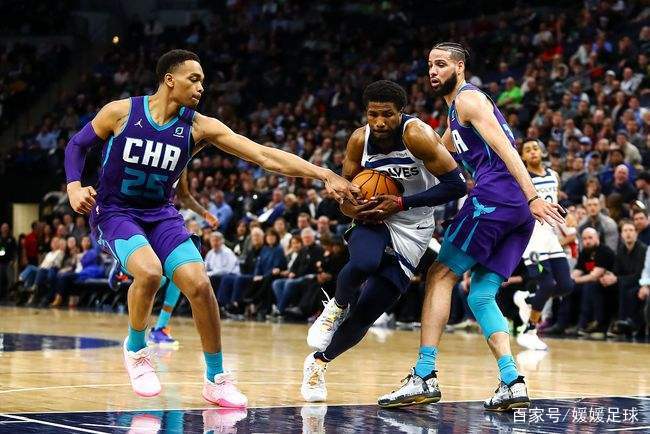 包含离谱！风云突变华盛顿奇才转会期状态回暖赛前切尔西备战NBA季后赛，今晨密尔沃基雄鹿调整名单以备NBA总决赛的词条